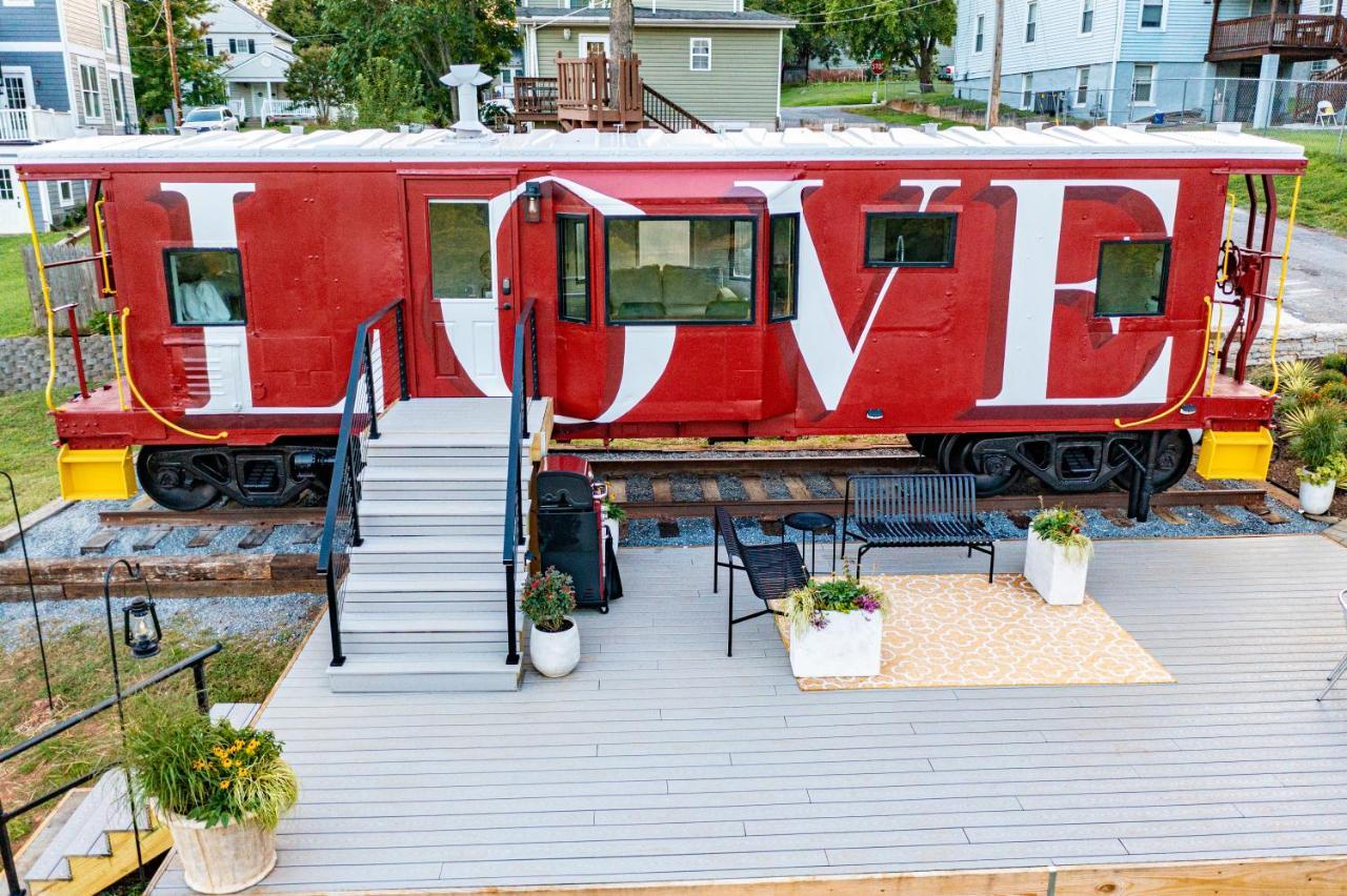 Train Caboose & River Views Near Downtown Lynchburg Exteriör bild