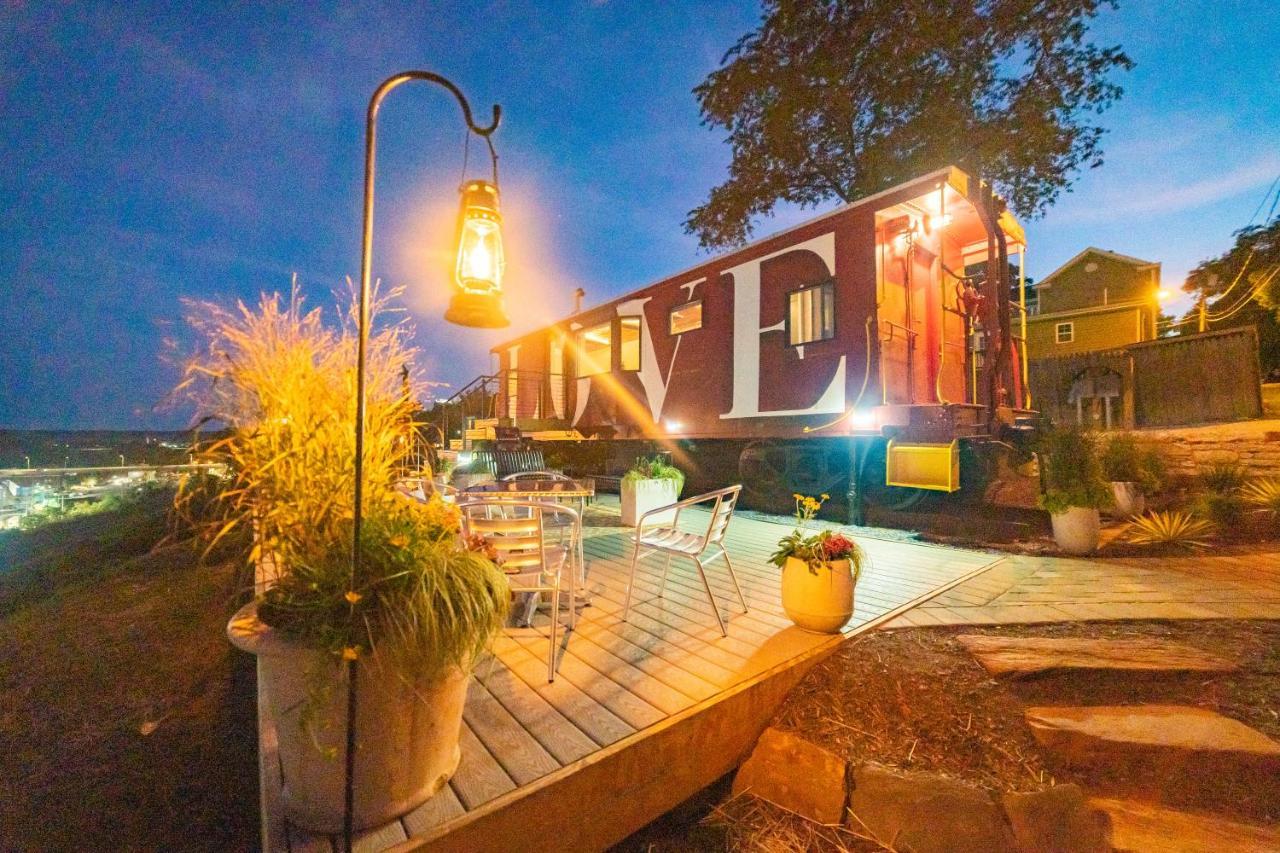 Train Caboose & River Views Near Downtown Lynchburg Exteriör bild