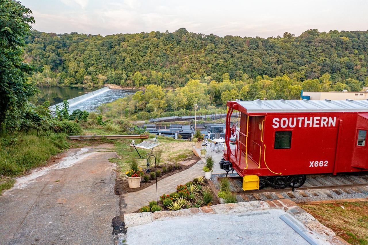 Train Caboose & River Views Near Downtown Lynchburg Exteriör bild