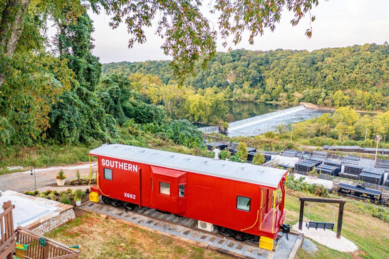 Train Caboose & River Views Near Downtown Lynchburg Exteriör bild