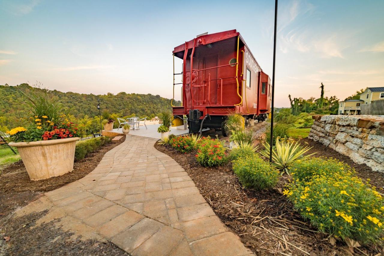 Train Caboose & River Views Near Downtown Lynchburg Exteriör bild
